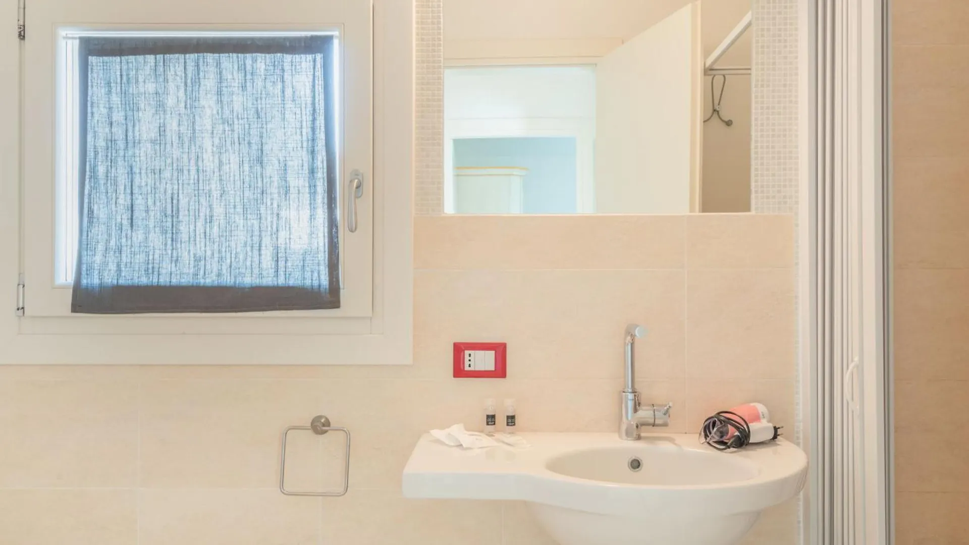 Baia Bianca Apartments Sardinia Baja Sardinia 0*,